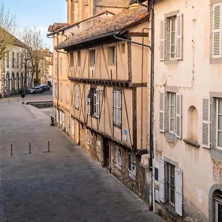 à De 35 M² *